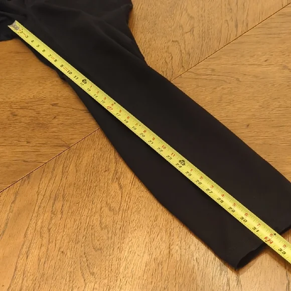 Dockers Women's Black Straight Leg Chinos - Picture 8 of 9